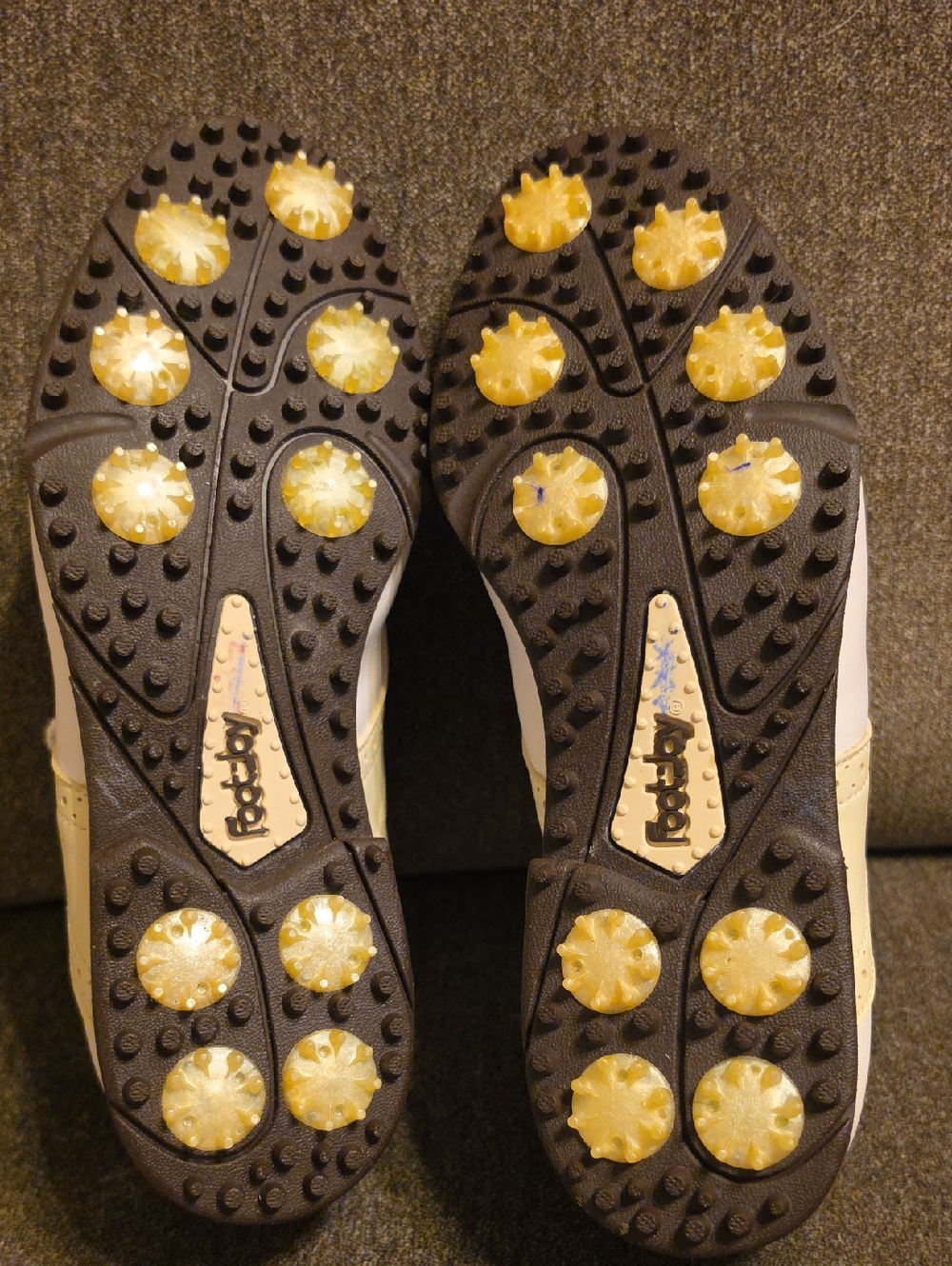 FootJoy White Leather Golf Oxfords with Cream Kiltie - Picture 9 of 9